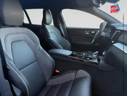 Photo 19 Volvo V60  T6 AWD 253+145ch Plus Style Dark Geartronic 8