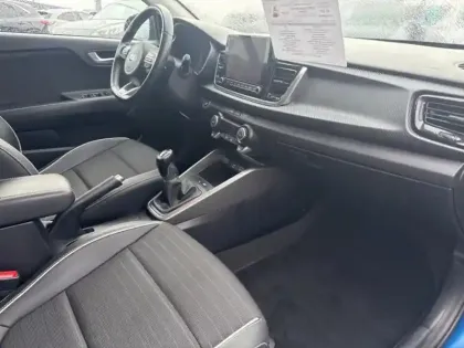 Photo 10 Kia Rio  1.0 T-GDI 120 ch MHEV GT-Line Premium iBVM6