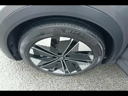 Photo 12 Renault Scenic  E-Tech Electric 220ch Techno grande autonomie -25