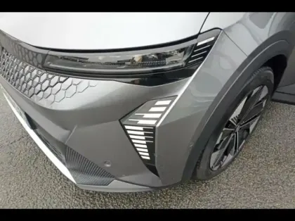 Photo 13 Renault Scenic  E-Tech Electric 220ch Techno grande autonomie -25