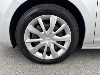 Photo 8 Opel Corsa  1.2 Turbo 100ch Edition