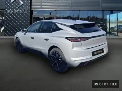 Photo 6 DS DS 4 N°4 Hybride 145ch Etoile Nappa