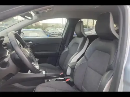 Photo 8 Renault Captur  1.3 TCe mild hybrid 140ch Techno