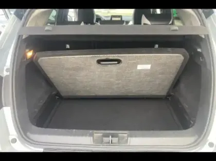 Photo 10 Renault Captur  1.3 TCe mild hybrid 140ch Techno