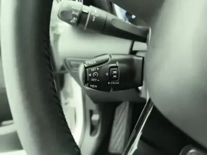 Photo 17 Citroën C3 Aircross  PureTech 130 S&S EAT6 Shine Pack