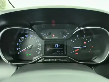 Photo 20 Citroën C3 Aircross  BlueHDi 110 S&S BVM6 Shine