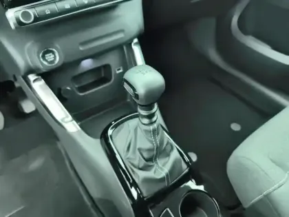 Photo 23 Citroën C3 Aircross  BlueHDi 110 S&S BVM6 Shine