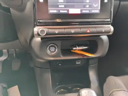 Photo 12 Citroën C3  PureTech 83 S&S BVM5 Shine