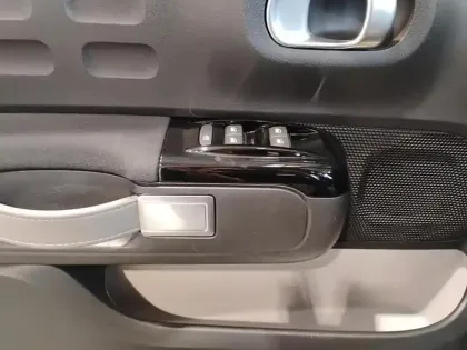 Photo 19 Citroën C3  PureTech 83 S&S BVM5 Shine