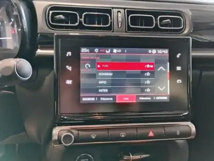 Photo 21 Citroën C3  PureTech 83 S&S BVM5 Shine