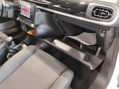 Photo 15 Citroën C3  PureTech 83 S&S BVM5 Shine