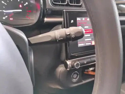 Photo 17 Citroën C3  PureTech 83 S&S BVM5 Shine