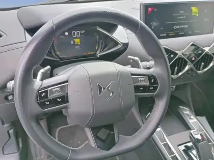 Photo 11 DS DS 3 DS3 Crossback PureTech 155 EAT8 Grand Chic