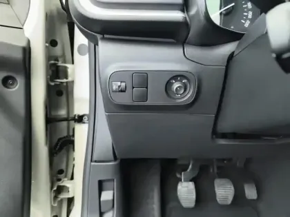 Photo 16 Citroën C3  PureTech 83 S&S BVM5 C-Series