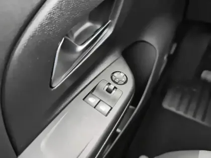 Photo 19 Opel Corsa Gén. VI Ph1 NG Edition 5