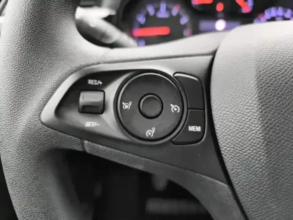 Photo 18 Opel Corsa Gén. VI Ph1 NG Edition 5