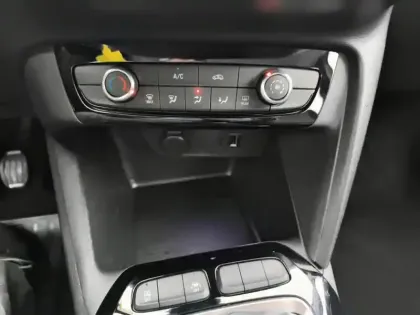 Photo 12 Opel Corsa Gén. VI Ph1 NG Edition 5