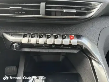 Photo 12 Peugeot 3008  1.6 THP 165ch S&S EAT6 Allure