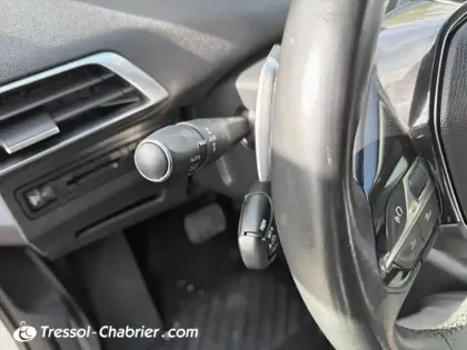 Photo 16 Peugeot 3008  1.6 THP 165ch S&S EAT6 Allure