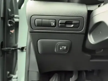 Photo 16 Citroën C3 Aircross  PureTech 110 S&S BVM6 Shine Pack