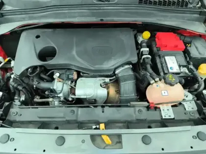 Photo 6 Jeep Renegade  1.3 GSE T4 150 ch BVR6 Quiksilver Edition