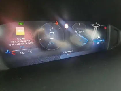 Photo 20 Peugeot 308  BlueHDi 130ch S&S EAT8 Allure