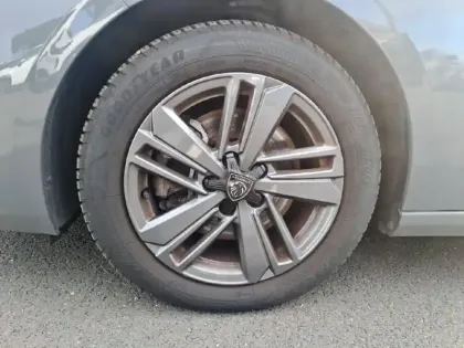 Photo 14 Peugeot 308  BlueHDi 130ch S&S EAT8 Allure