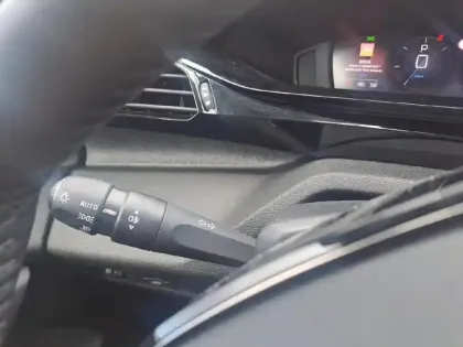 Photo 17 Peugeot 308  BlueHDi 130ch S&S EAT8 Allure