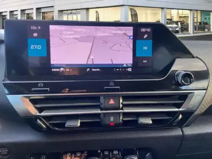 Photo 21 Citroën C4  PureTech 130 S&S EAT8 Shine