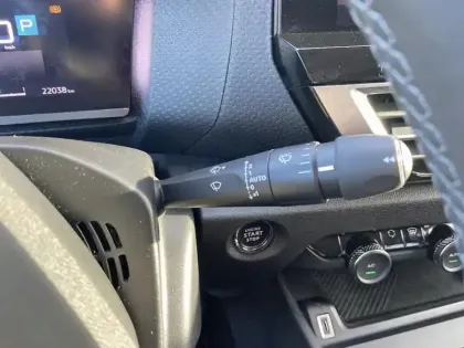 Photo 17 Citroën C4  PureTech 130 S&S EAT8 Shine