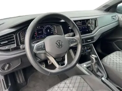 Photo 8 Volkswagen Taigo 1.0 TSI 116 DSG7 R-Line