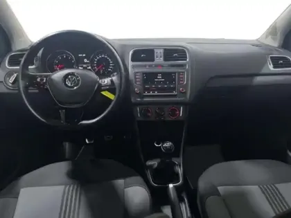 Photo 7 Volkswagen Polo 1.2 TSI 90 BMT Série Spéciale Allstar