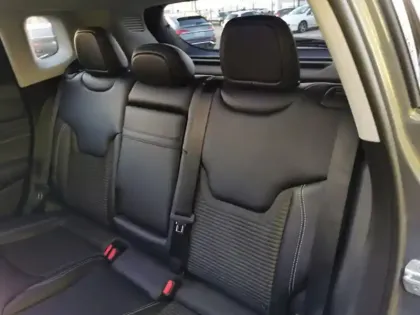 Photo 14 Jeep Compass Limited FWD 1.3 MultiAir 150 c