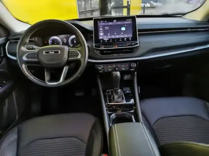 Photo 8 Jeep Compass Limited FWD 1.3 MultiAir 150 c