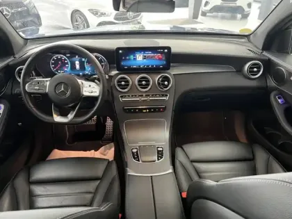Photo 18 Mercedes Classe GLC GLC 220 d 4MATIC Coupé AMG Lin