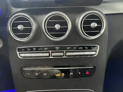 Photo 15 Mercedes Classe GLC GLC 220 d 4MATIC Coupé AMG Lin