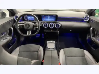 Photo 10 Mercedes Classe A 180 d AMG Line