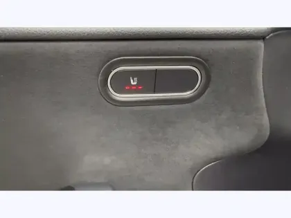 Photo 17 Mercedes Classe A 180 d AMG Line