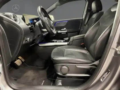 Photo 18 Mercedes GLA 200 AMG Line