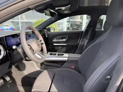 Photo 25 Mercedes CLA Gén. II (C118) Ph2 AMG Line 4