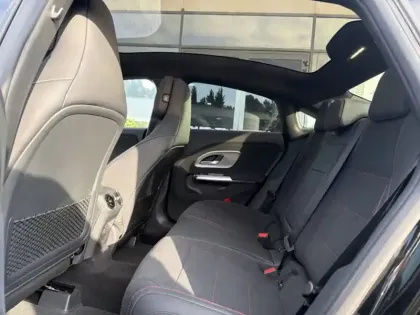 Photo 18 Mercedes CLA  200 AMG Line