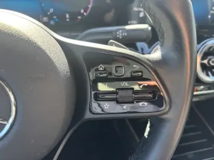 Photo 12 Mercedes Classe B 200 d Business Line Edition