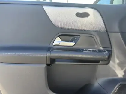 Photo 19 Mercedes Classe B 200 d Business Line Edition