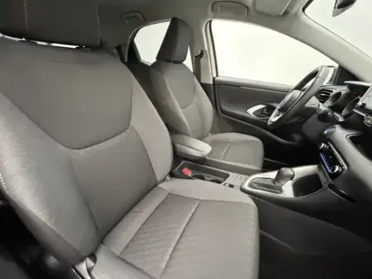 Photo 8 Toyota Yaris 116h Design PACK CONFORT