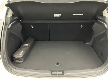 Photo 7 Toyota Yaris 116h Design PACK CONFORT