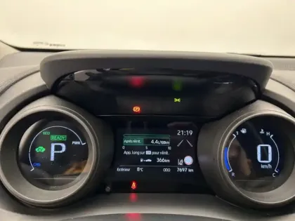 Photo 11 Toyota Yaris 116h Design PACK CONFORT