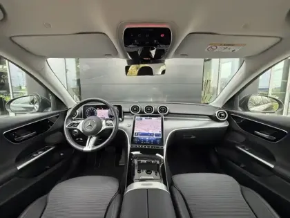 Photo 46 Mercedes Classe C Gén. V (W206) Ph1 Business Line + 4