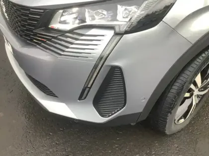 Photo 25 Peugeot 3008 Hybrid 136 e-DCS6 GT