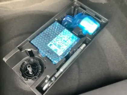 Photo 23 Peugeot 3008 Hybrid 136 e-DCS6 GT