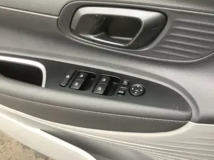 Photo 24 Hyundai Bayon 1.0 T-GDi 100 Hybrid 48V Intuitive